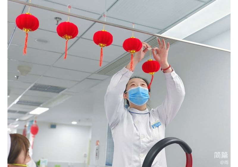 銅川礦務(wù)局中心醫(yī)院產(chǎn)科  “我們在，我們一直在”