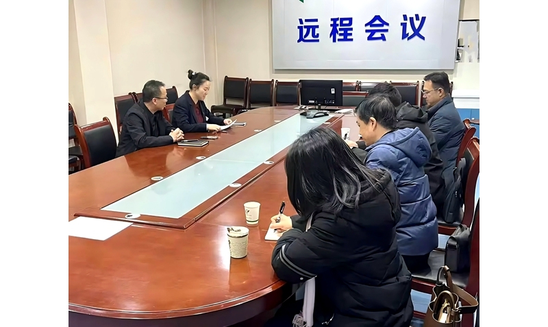 中國鐵路西安局集團有限公司社會保險經辦中心一行到銅川礦務局中心醫(yī)院督導檢查 ... ...